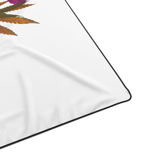 Viral (Whiteout) Polyester Blanket